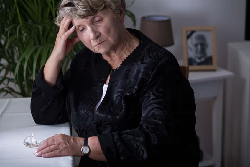 Woman being in mourning