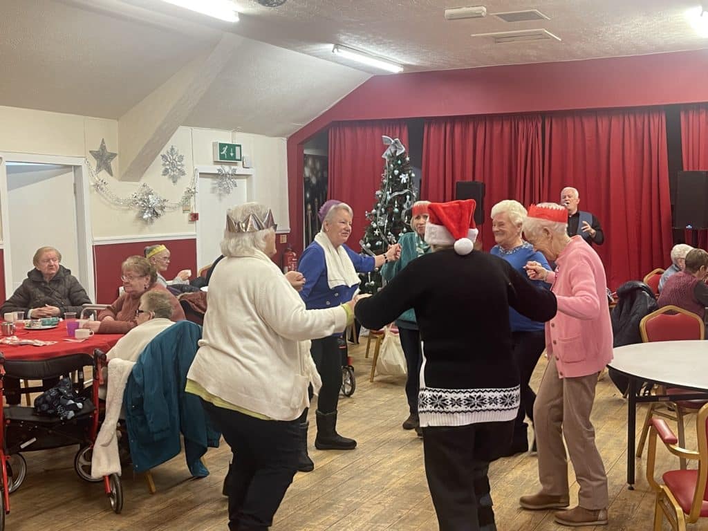 Wallace Quinn visit Glasgow's Golden Generation Mattie Carwood Centre